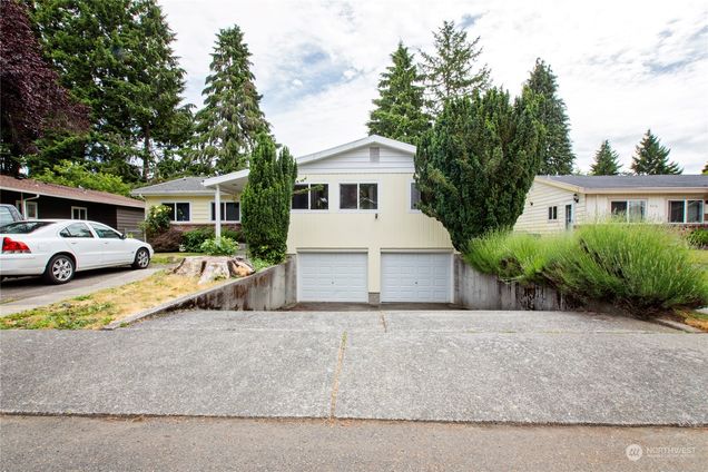 3208 Hawthorne Place SE Unit 10 Olympia, WA Multifamily Sold - Photo 1 of 34. Opens carousel modal