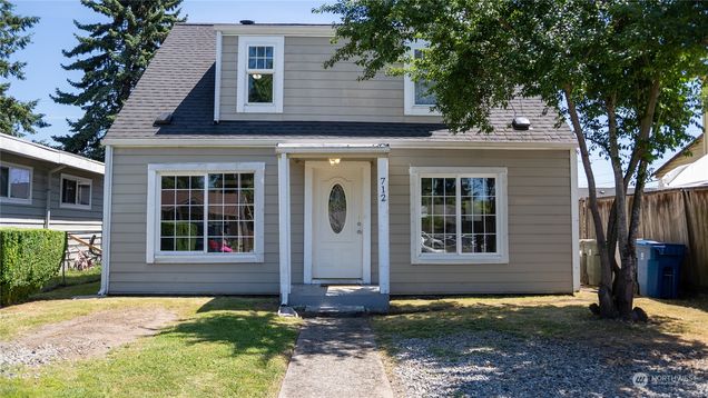 712 2nd Avenue N Kent, WA House Sold - Photo 1 of 27. Opens carousel modal