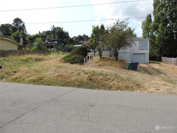 453 Lind Avenue NW Renton, WA House Sold - Photo 1 of 21. Opens carousel modal