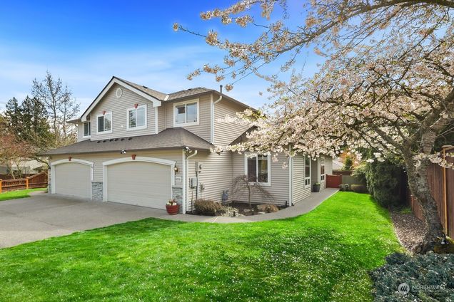 4810 156th Street SW Edmonds, WA Townhouse Sold - Photo 1 of 31. Opens carousel modal