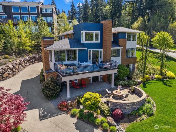 7398 169th Place SE Bellevue, WA House Sold - Photo 1 of 40. Opens carousel modal