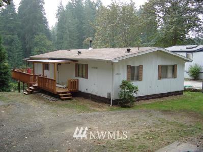 5508 Peninsula Dr SE  