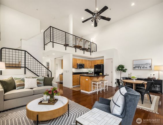 2324 1st Avenue Unit 202
