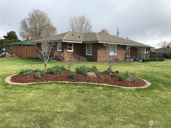 319 N 46th Avenue