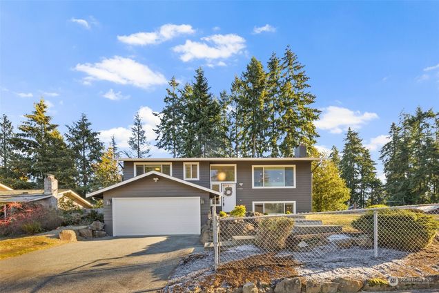 17309 58 Avenue W Lynnwood, WA House Sold - Photo 1 of 39. Opens carousel modal