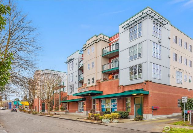 2331 42nd Avenue SW Unit 318