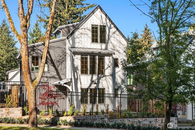 2224 NE 125th Street