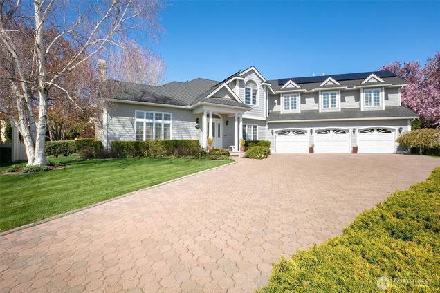 414 Cherry Ridge Court Yakima, WA House Sold - Photo 1 of 35. Opens carousel modal