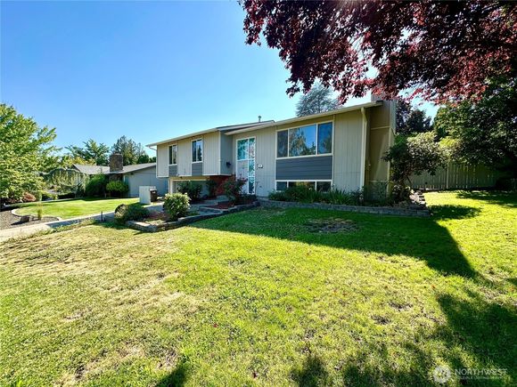 826 Carriage Hill Drive Yakima, WA House Sold - Photo 1 of 39. Opens carousel modal