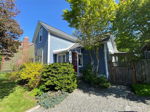 2106 B Street Bellingham, WA House Sold - Photo 1 of 21. Opens carousel modal