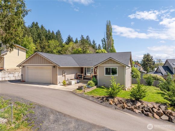 6 SE 16th Street Chehalis, WA House Sold - Photo 1 of 27. Opens carousel modal