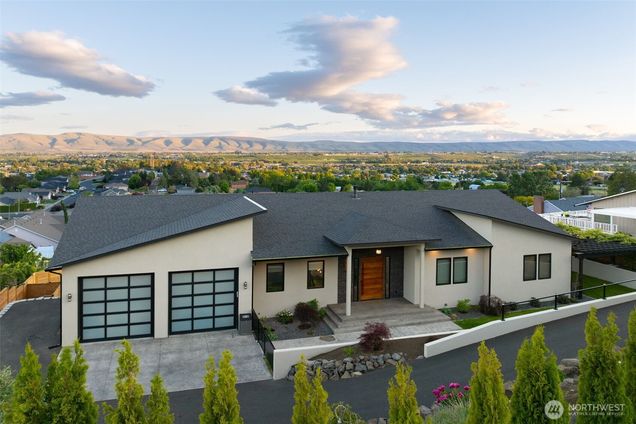 7902 Poplar View Way Yakima, WA House Sold - Photo 1 of 40. Opens carousel modal