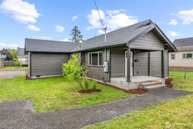 904 S 4th Avenue Kelso, WA House Sold - Photo 1 of 26. Opens carousel modal
