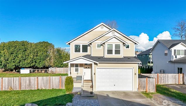1607 Austin Avenue Snohomish, WA House Active - Photo 1 of 39. Opens carousel modal