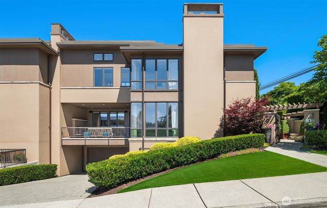 10132 NE 59th Street Unit C Kirkland, WA Condo Active - Photo 1 of 39. Opens carousel modal