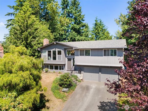 10813 29th Drive SE