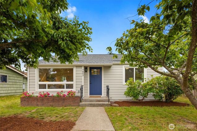 7843 Yakima Avenue Tacoma, WA House Active - Photo 1 of 37. Opens carousel modal