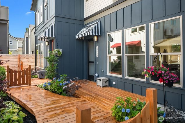 5033 25th Avenue SW Unit C