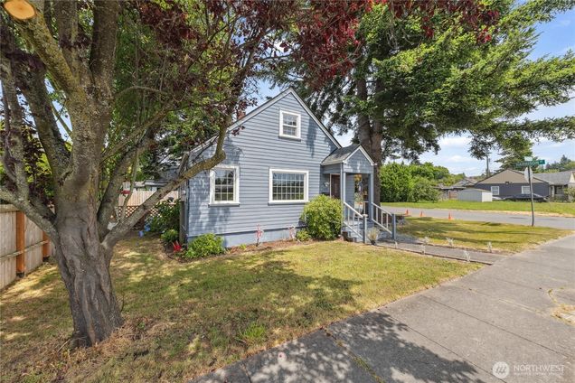 503 W Hazel Street Mount Vernon, WA House Active - Photo 1 of 29. Opens carousel modal