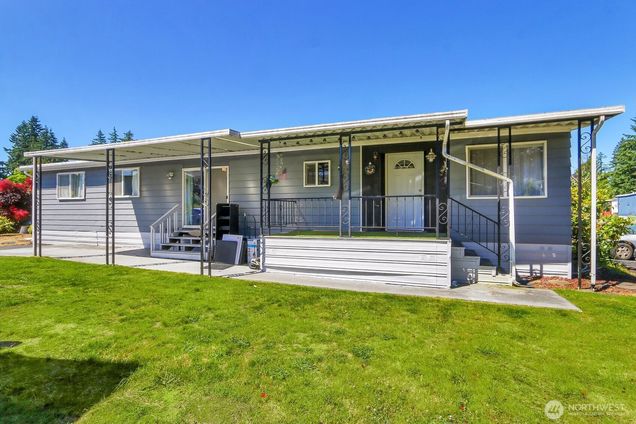 11622 Silver Lake Road Unit 54 Everett, WA House Active - Photo 1 of 26. Opens carousel modal