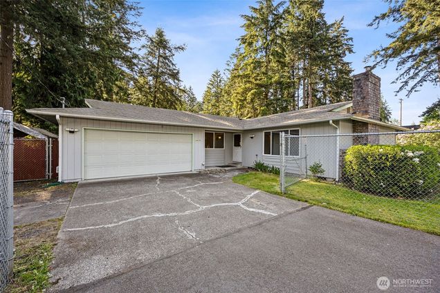 18416 78th Avenue E Puyallup, WA House Active - Photo 1 of 32. Opens carousel modal