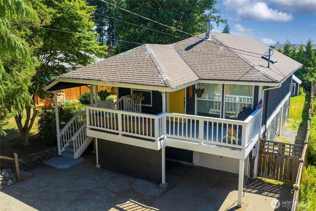 7811 Grant Drive Unit B Everett, WA House Active - Photo 1 of 26. Opens carousel modal