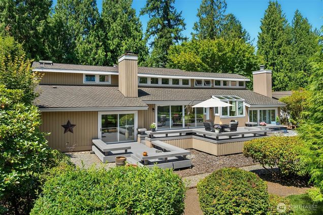 3126 211th Avenue NE Sammamish, WA House Active - Photo 1 of 39. Opens carousel modal