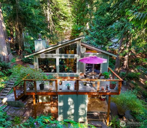 19 Ridge Crest Way Bellingham, WA House Active - Photo 1 of 29. Opens carousel modal