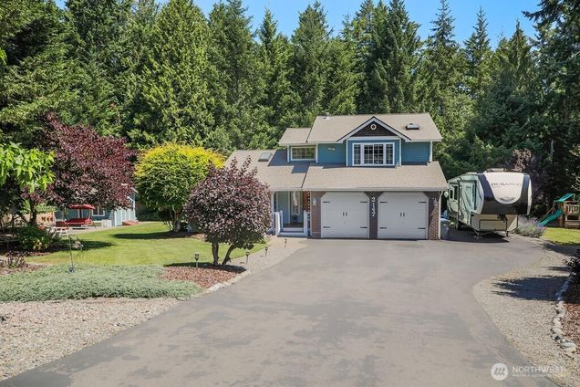 2147 Dunrobin Lane E