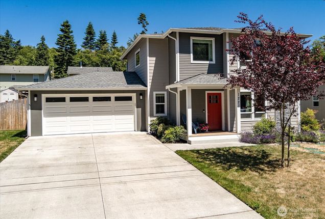 1223 Leahy Drive