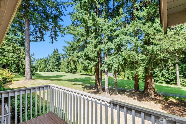 11 Horizon Hill Lane Unit 12 Bellingham, WA Condo Active - Photo 1 of 39. Opens carousel modal