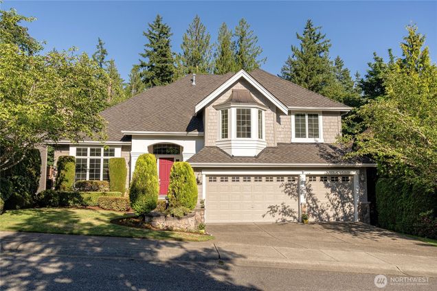 4102 194th Place NE Sammamish, WA House Active - Photo 1 of 39. Opens carousel modal