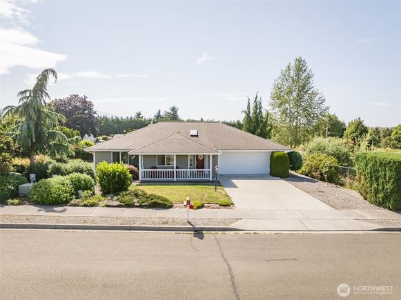 805 Oak Tree Ridge