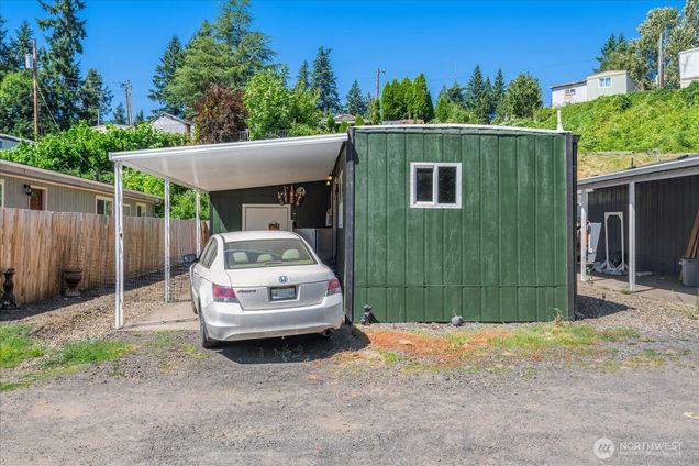 214 Holcomb Avenue Unit B8