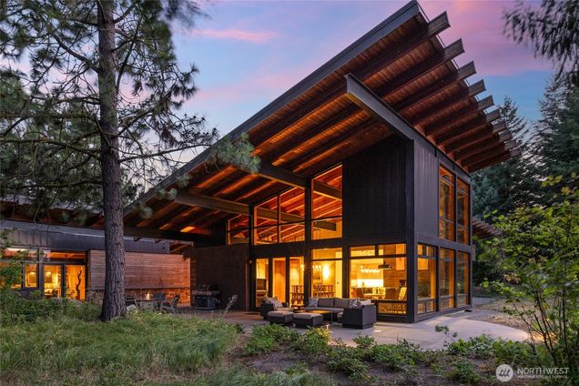 250 Leaden Queen Lane Cle Elum, WA House Active - Photo 1 of 40. Opens carousel modal