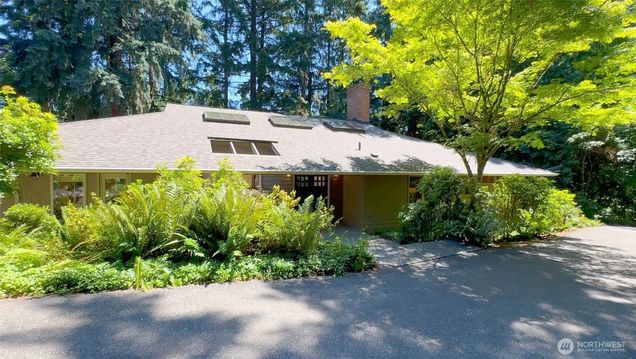13604 NE 28th Street Bellevue, WA House Active - Photo 1 of 39. Opens carousel modal