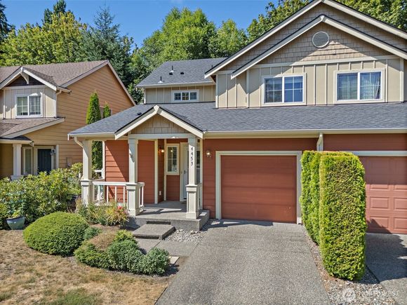4453 Roxanna Loop SE