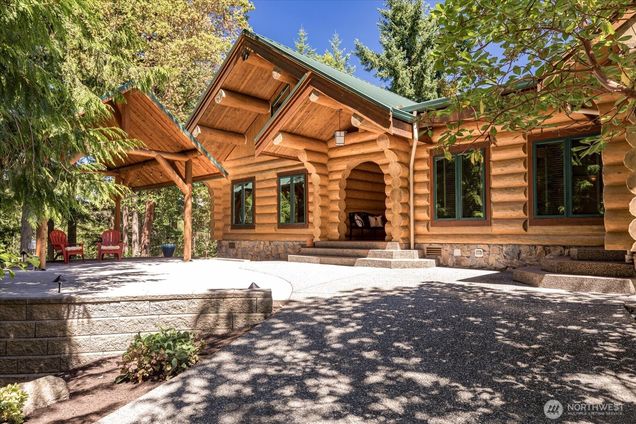 11724 Hummingbird Lane