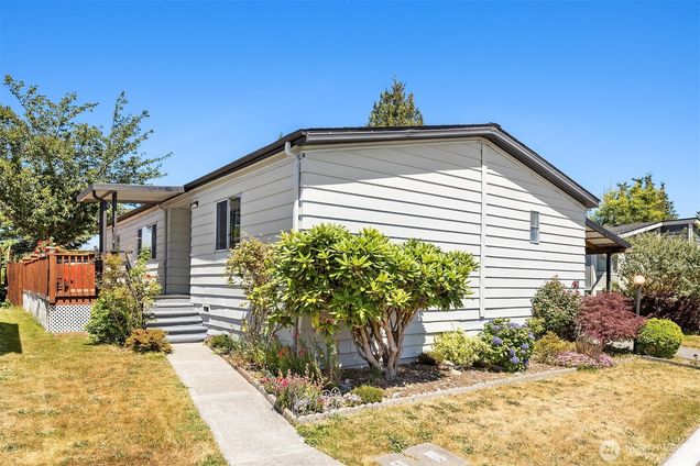 11500 Meridian Avenue S Unit 22