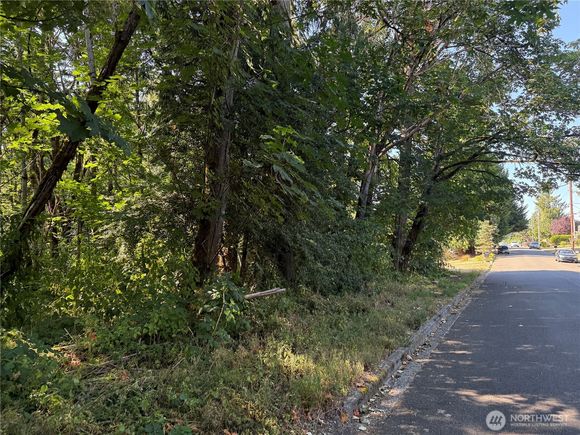 32257 39th Avenue S Federal Way, WA Plot of land Active - Photo 1 of 6. Opens carousel modal