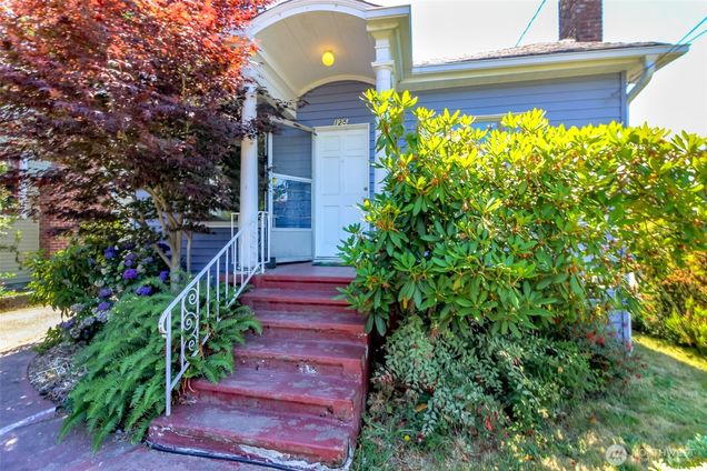 125 N 74th Street