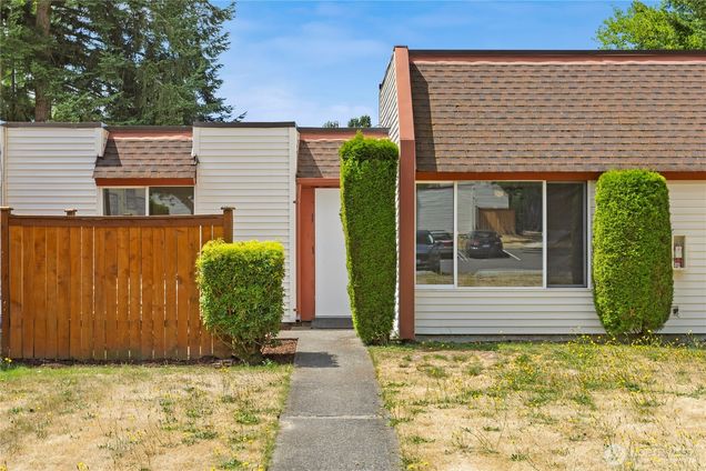 14600 SE 176th Street Unit A3 Renton, WA Condo Active - Photo 1 of 35. Opens carousel modal