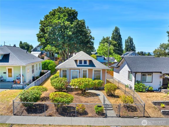 3906 N Gove Street
