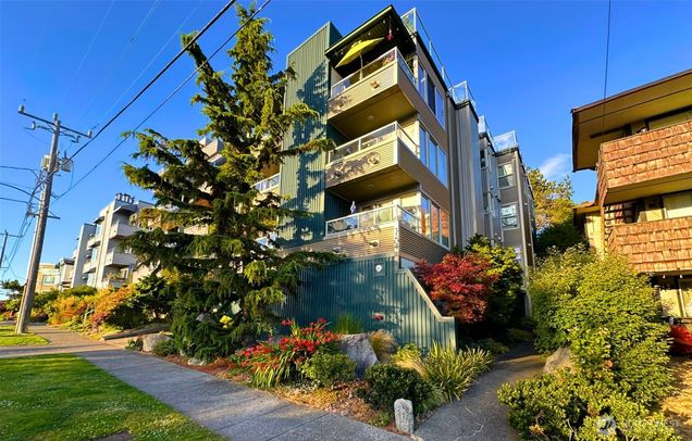 3204 Alki Avenue SW Unit 1