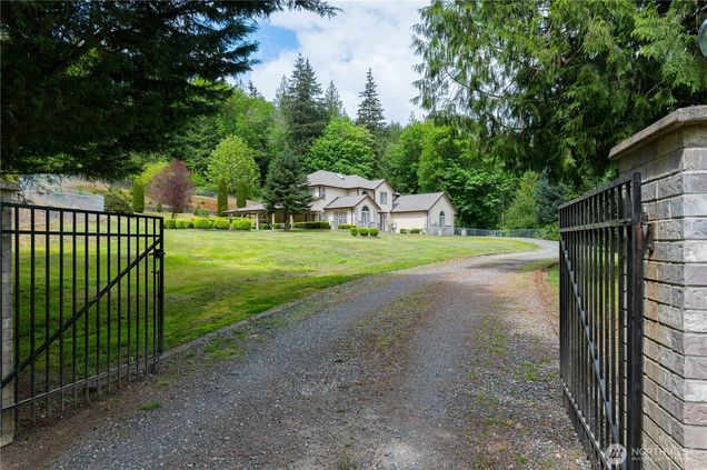 5860 Bell Creek Logging Road
