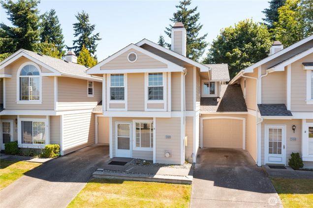 3468 Deer Pointe Court Bellingham, WA Condo Active - Photo 1 of 38. Opens carousel modal