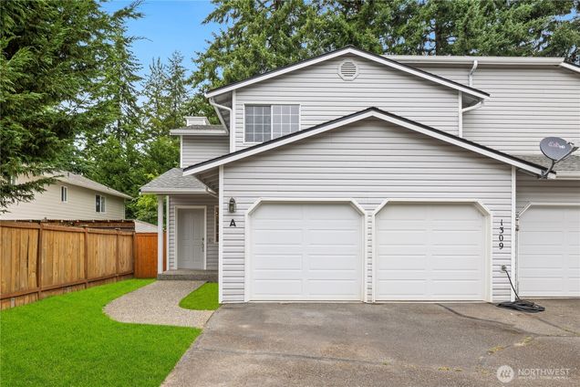 1309 63rd Street SE Unit A Everett, WA Condo Active - Photo 1 of 26. Opens carousel modal