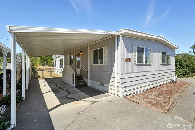 1312 Gloria Lane