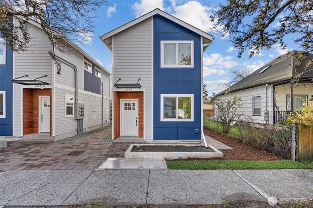 1047 S Thistle Street Seattle, WA Multifamily Active - Photo 1 of 15. Opens carousel modal