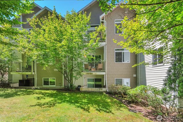5809 Highway Place Unit B203 Everett, WA Condo Active - Photo 1 of 30. Opens carousel modal